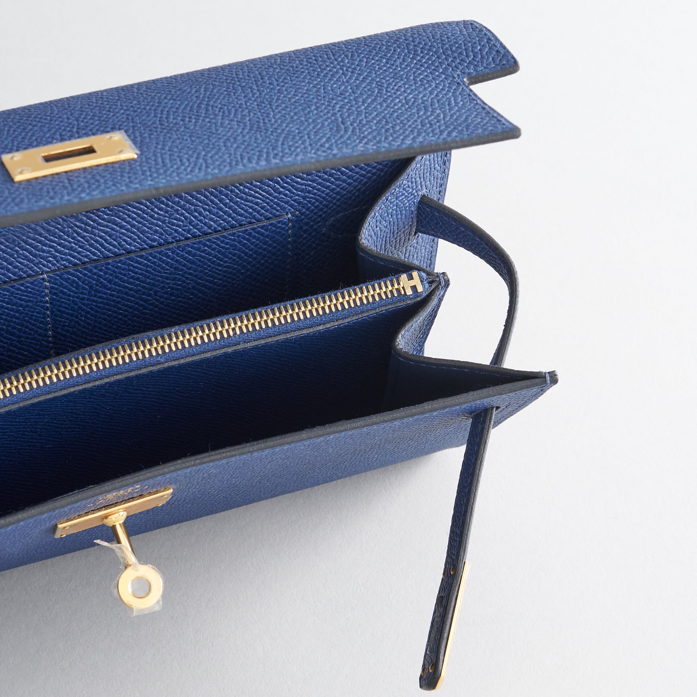 Hermès Kelly To Go Epsom Navy Gold Hardware