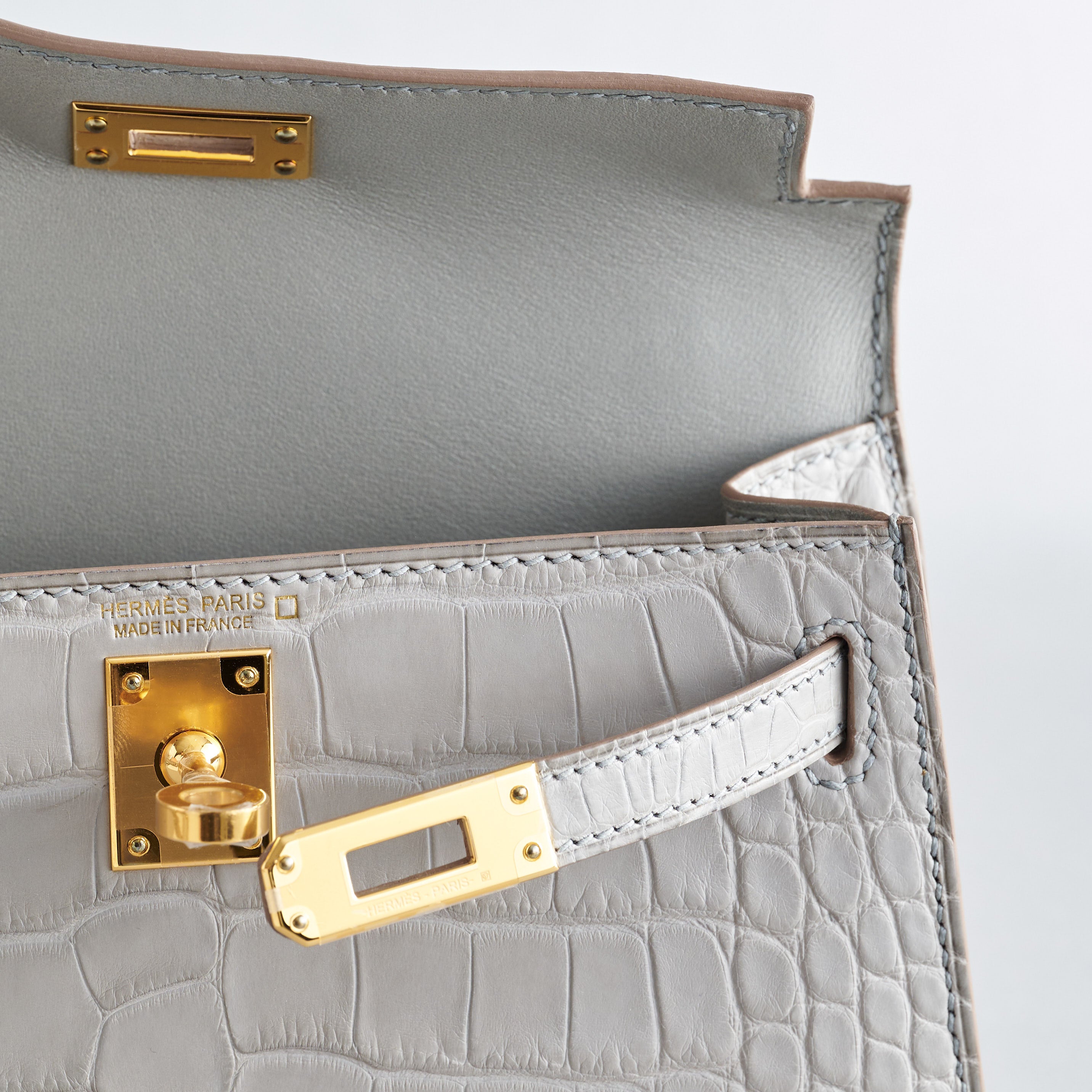 Hermès Kelly Mini Alligator Gris Perle Matte Gold Hardware