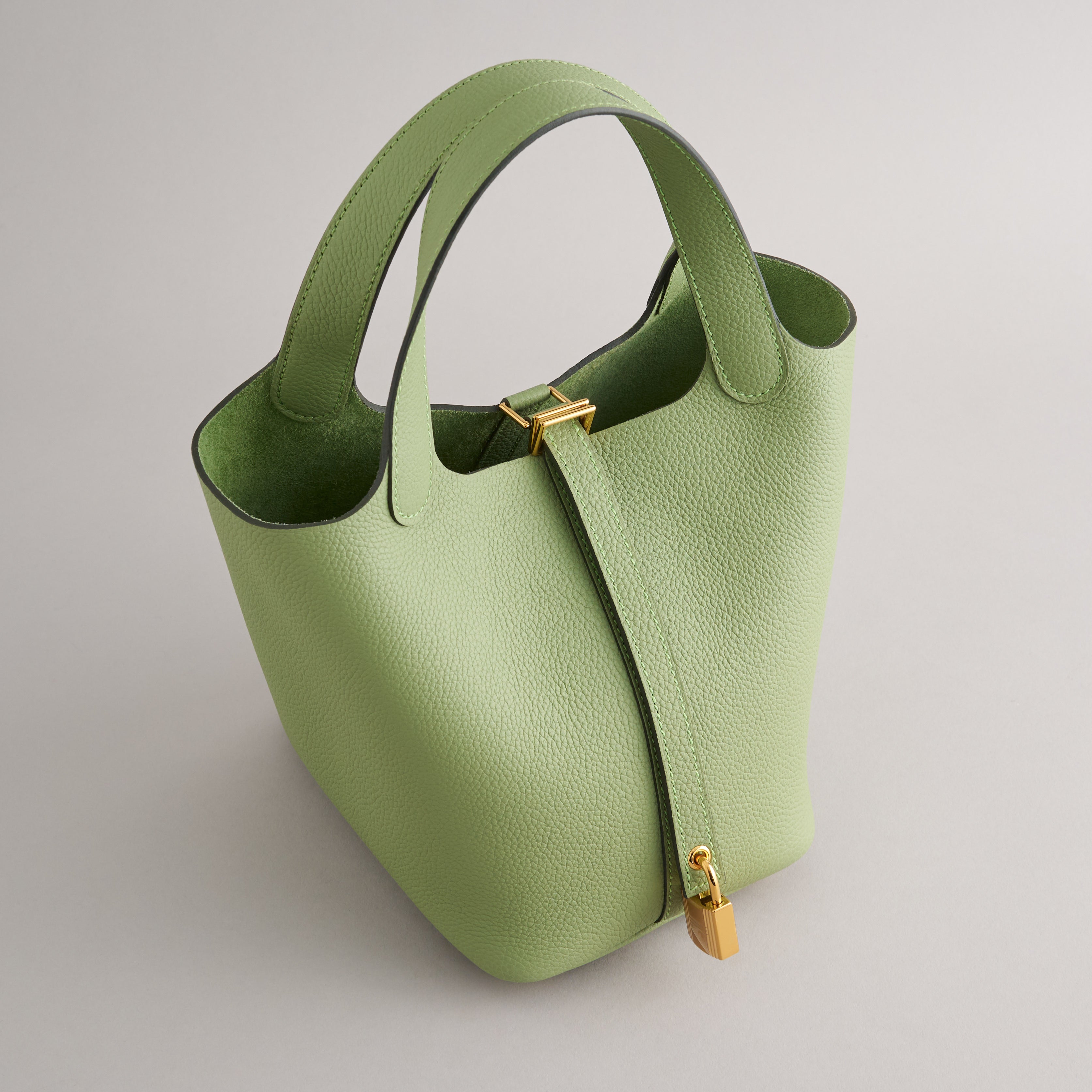 Hermès Picotin 18 Clemence Vert Criquet Gold Hardware