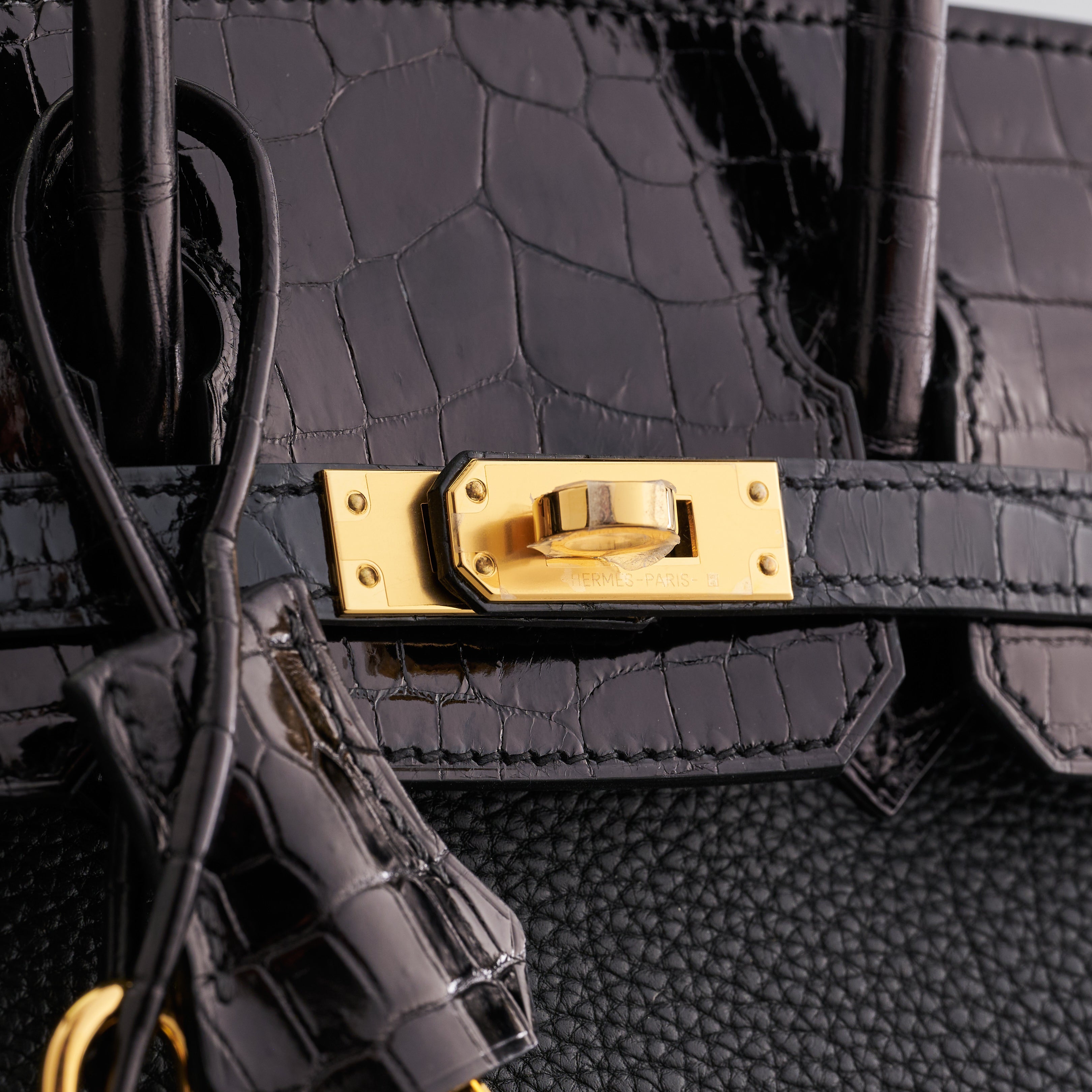 Hermès Birkin Touch 25 Shiny Niloticus Crocodile, Togo Black Gold Hardware