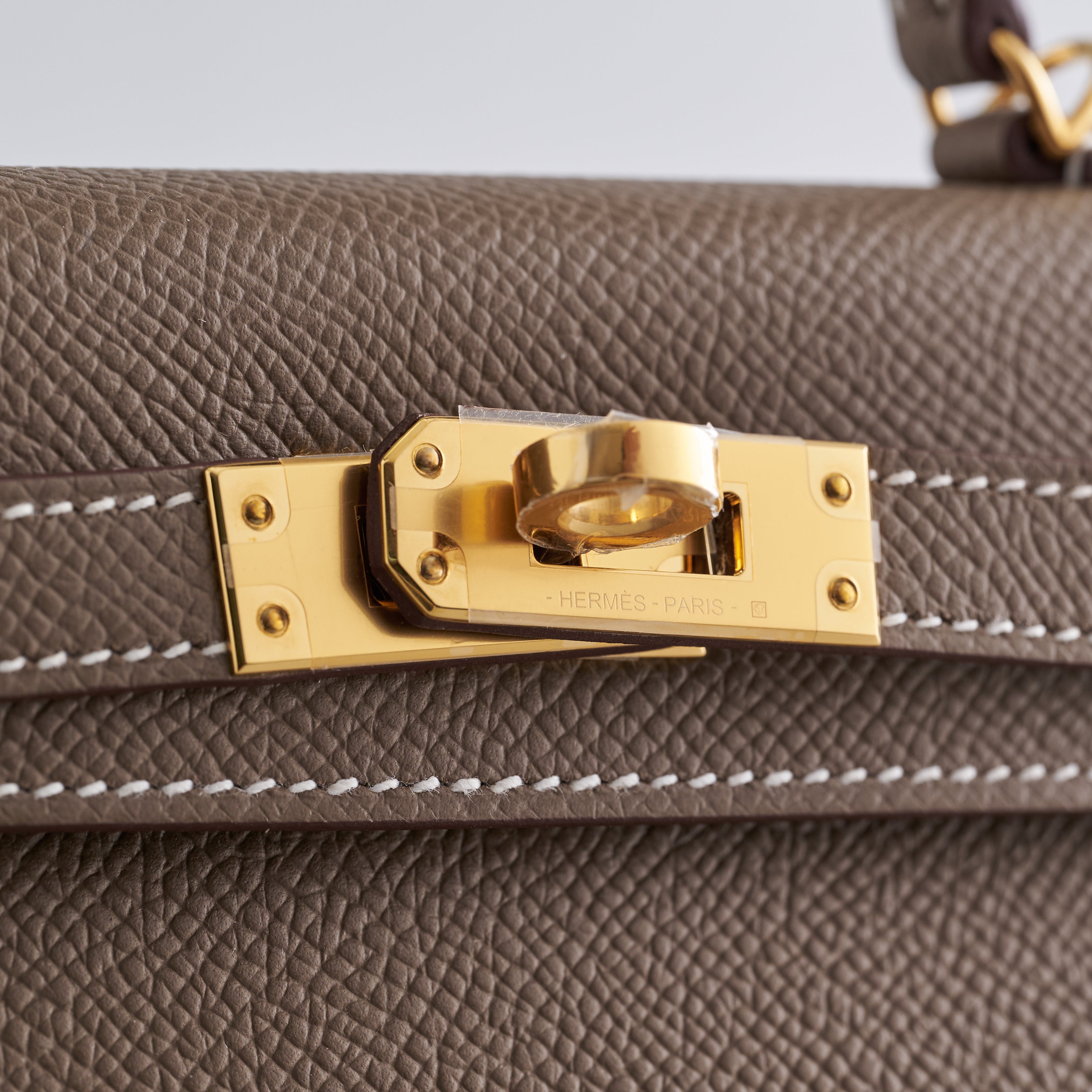 Hermès Kelly Mini Epsom Sellier Etoupe Gold Hardware