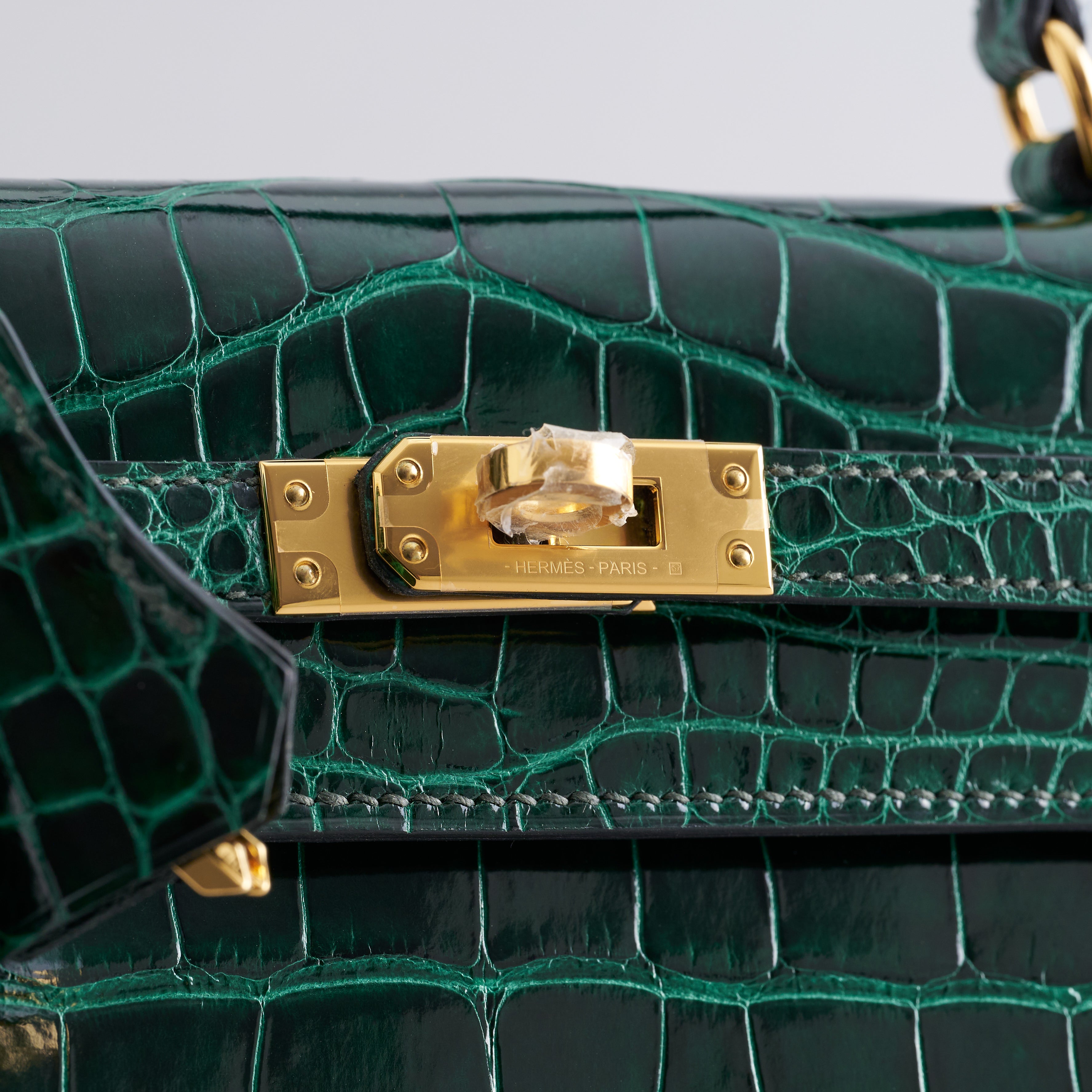 Hermès Kelly 25 Alligator Vert Fonce Shiny Gold Hardware