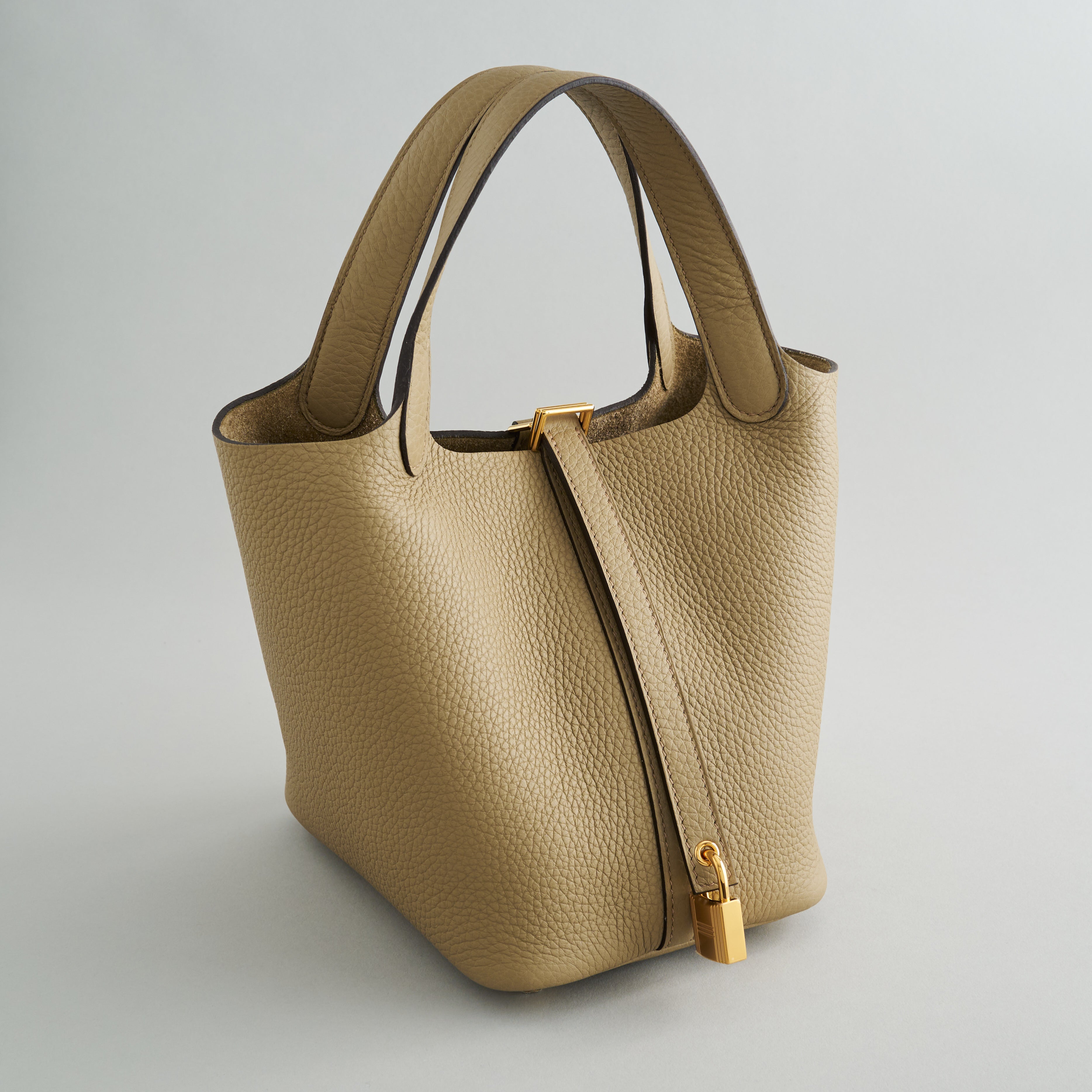 Hermès Picotin 18 Clemence Beige Marfa Gold Hardware