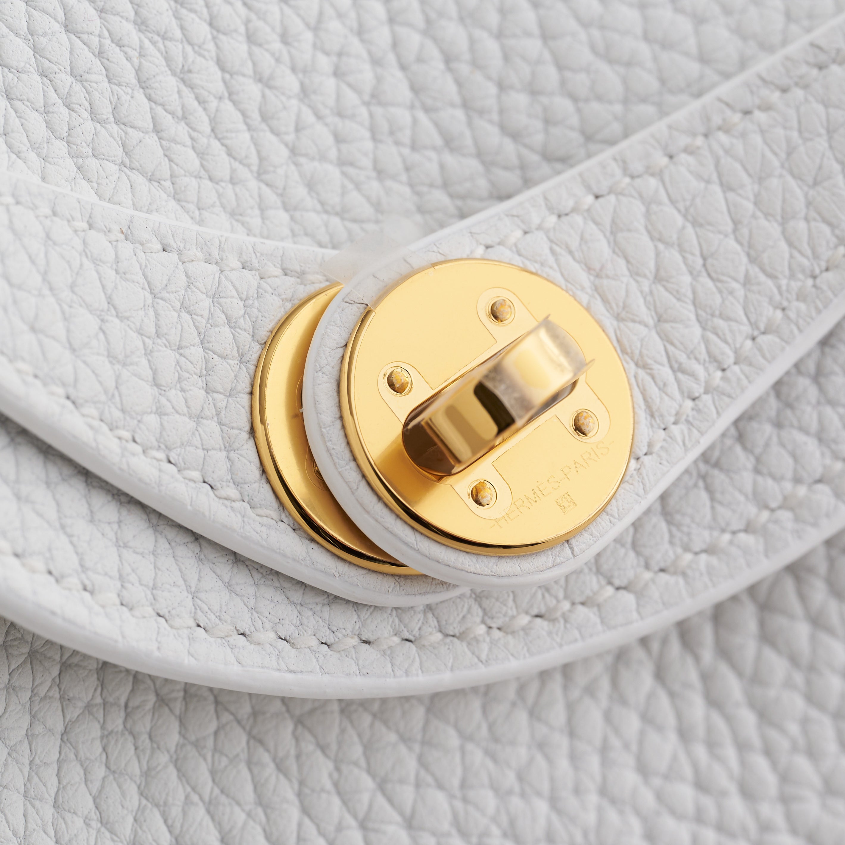 Hermès Lindy 20 Calfskin New White Gold Hardware