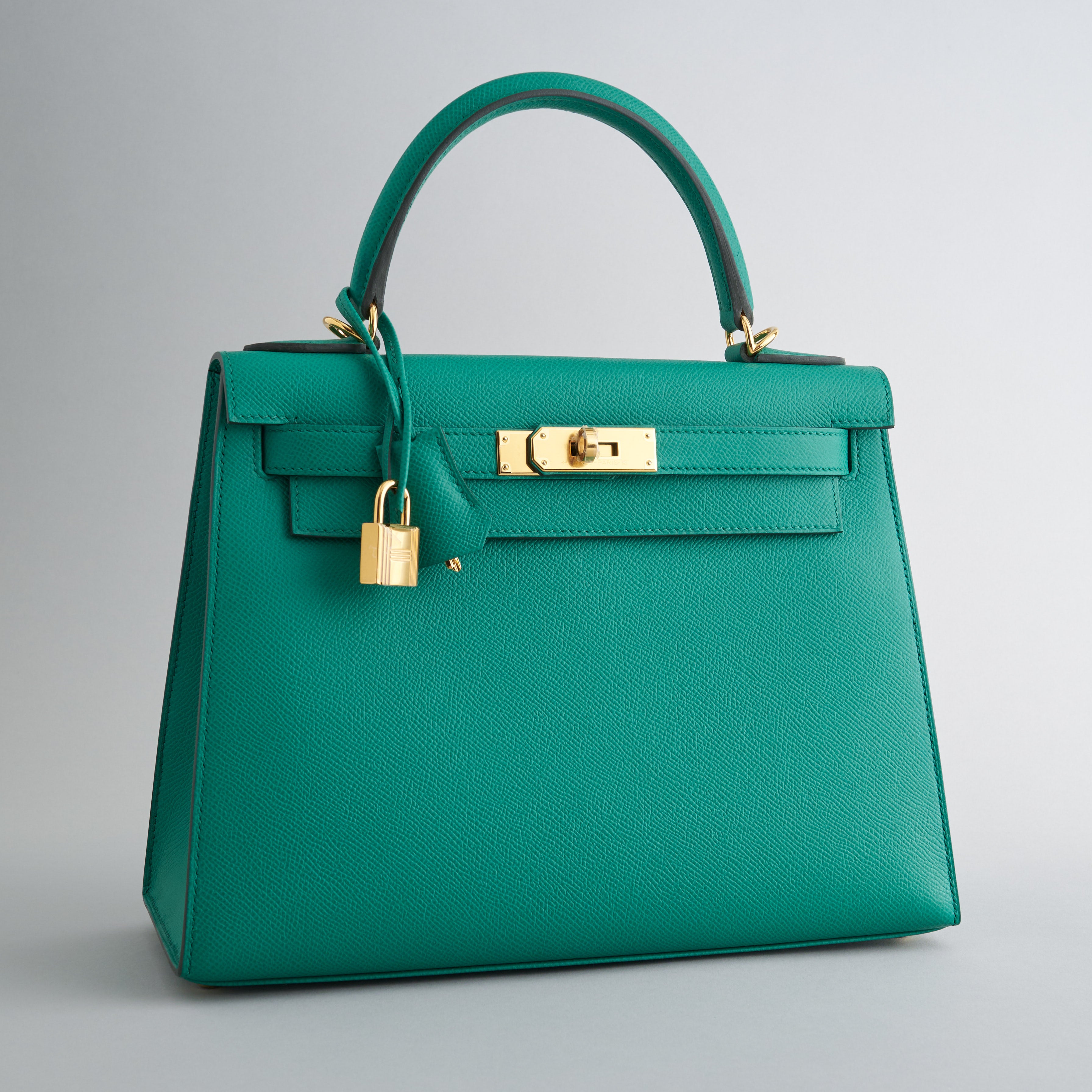 Hermès Kelly 28 Epsom Vert Jade Gold Hardware Sellier