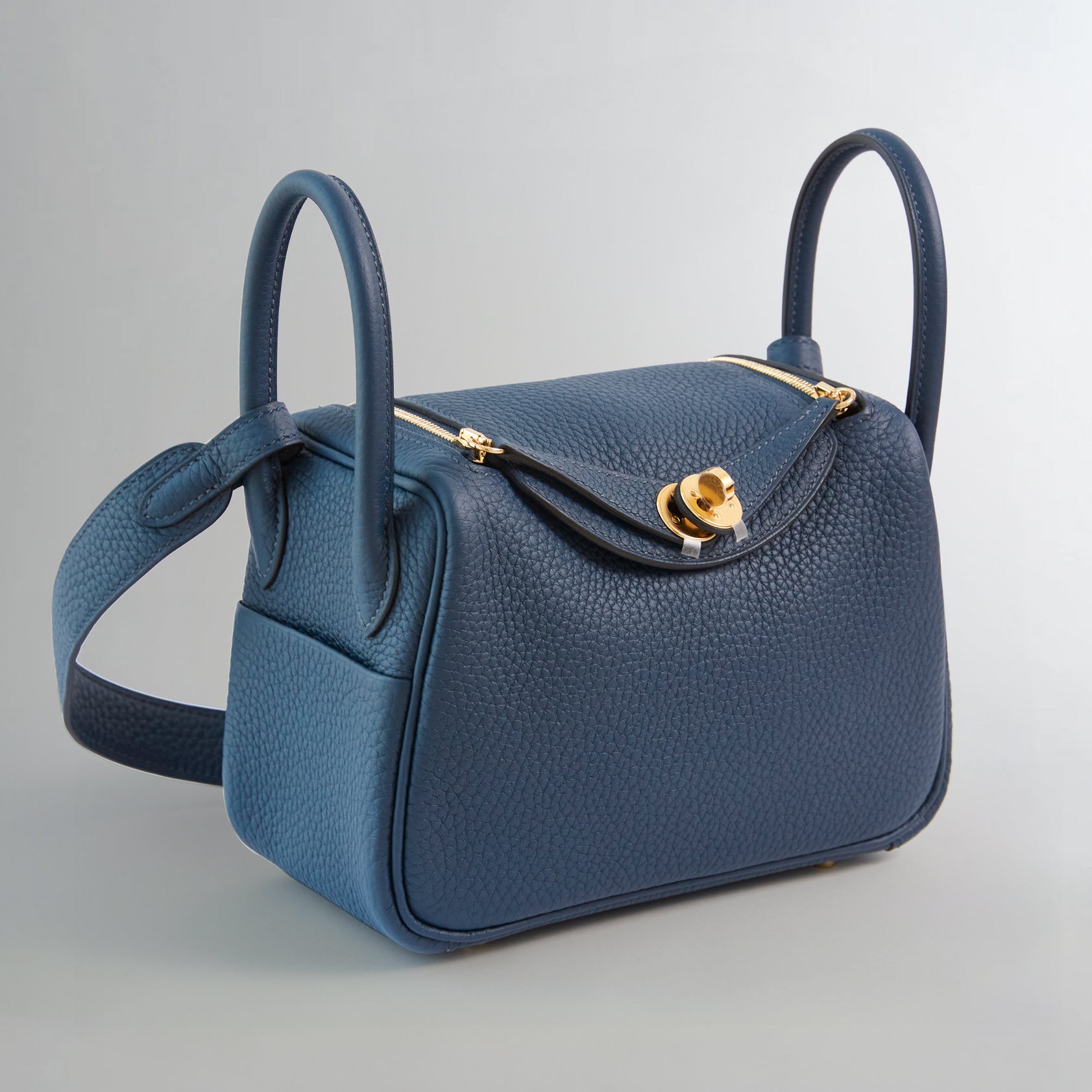 Hermès Lindy 20 Clemence Blue de Prusse Gold Hardware