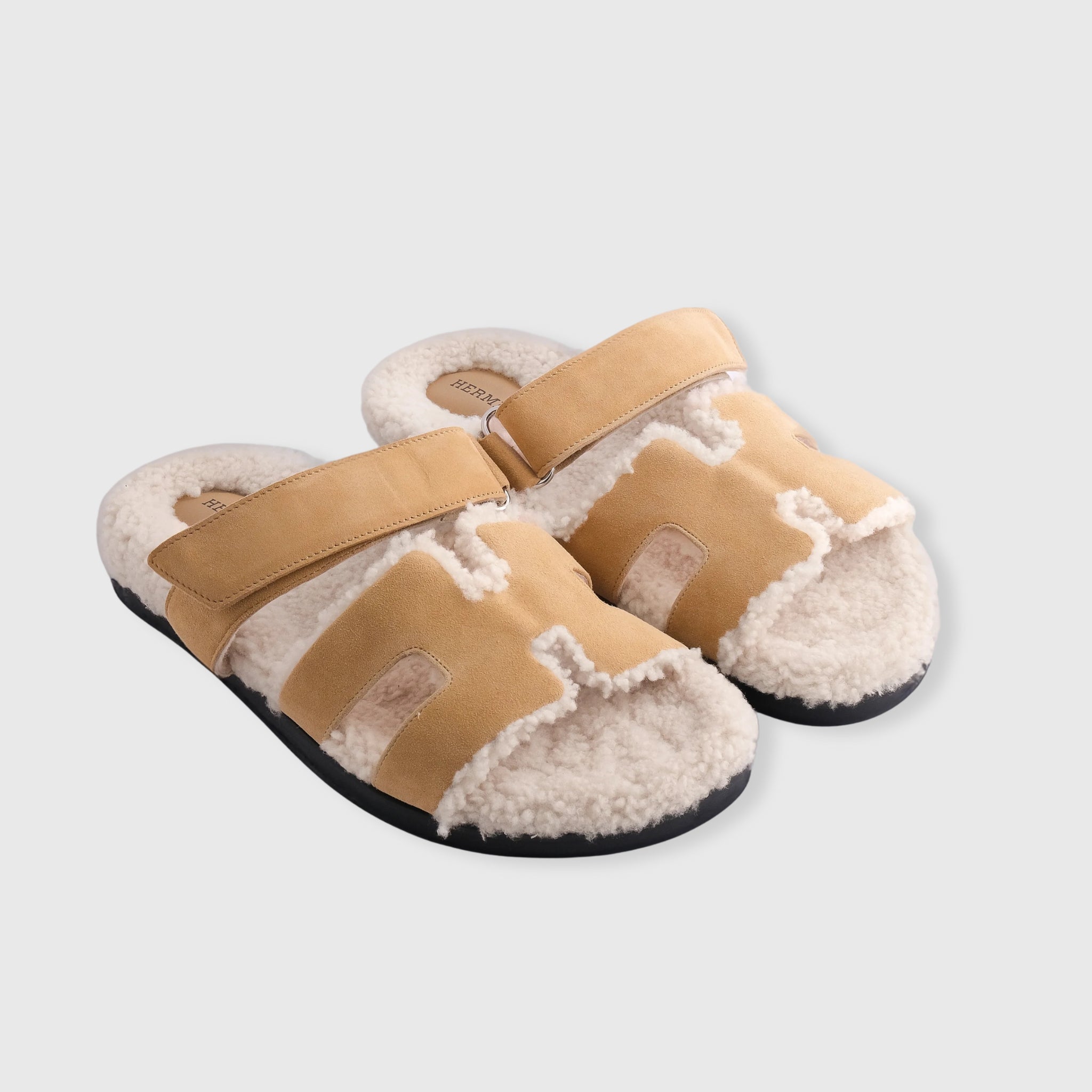 Hermès Chypre Sandals Suede, Shearling Beige Albatre/Ecru